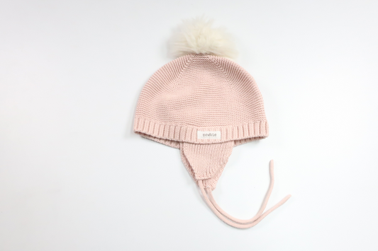 Stickad mössa med tofs från Newbie - Storlek 48/50 - Rosa