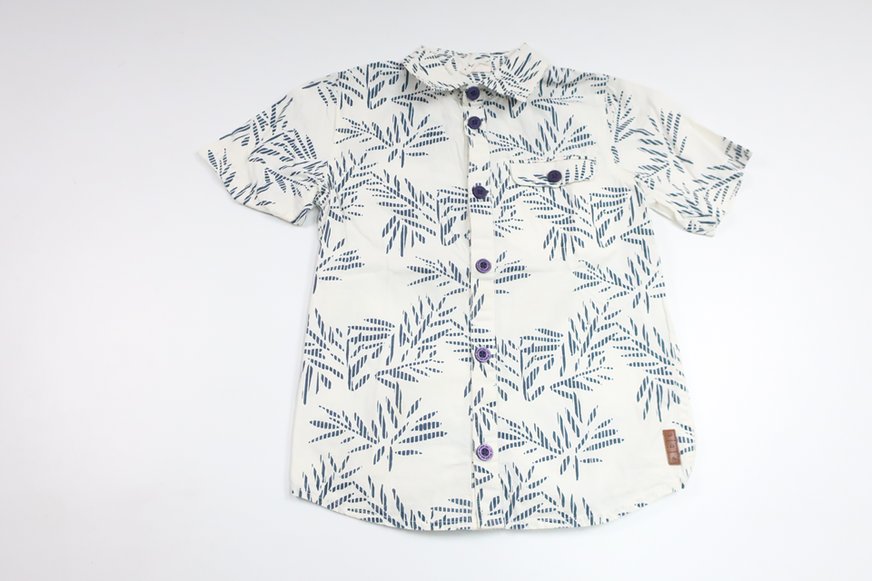 Skjorta från PompdeLux - Storlek 104 - Vit