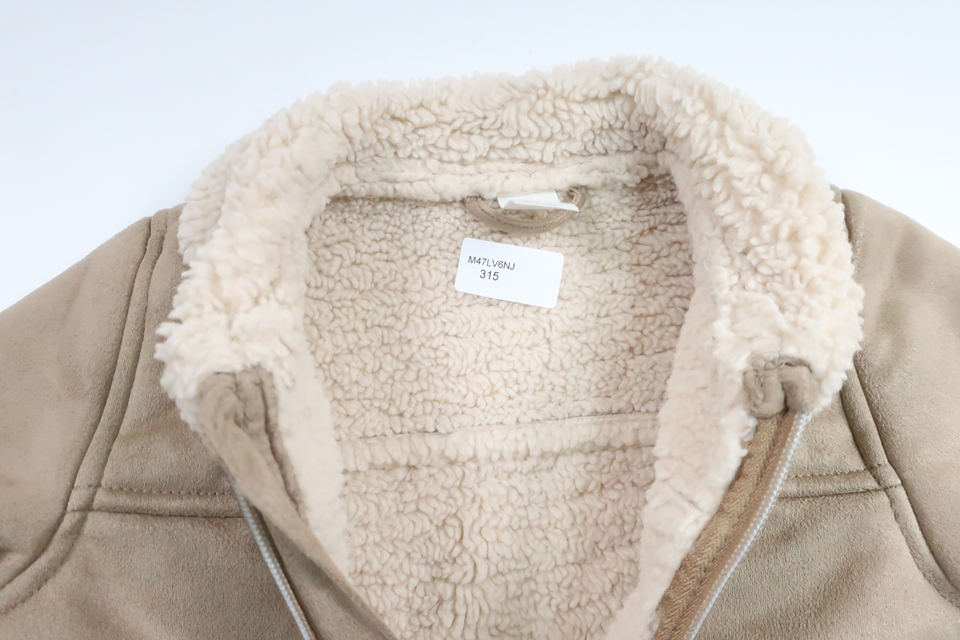 Jacka i skinnimitation från H&M - Storlek 80 - Beige