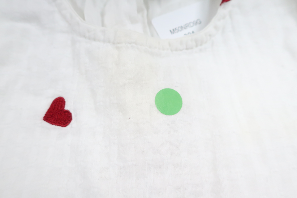 Klänning med hjärtan från Lindex - Storlek 80 - Vit