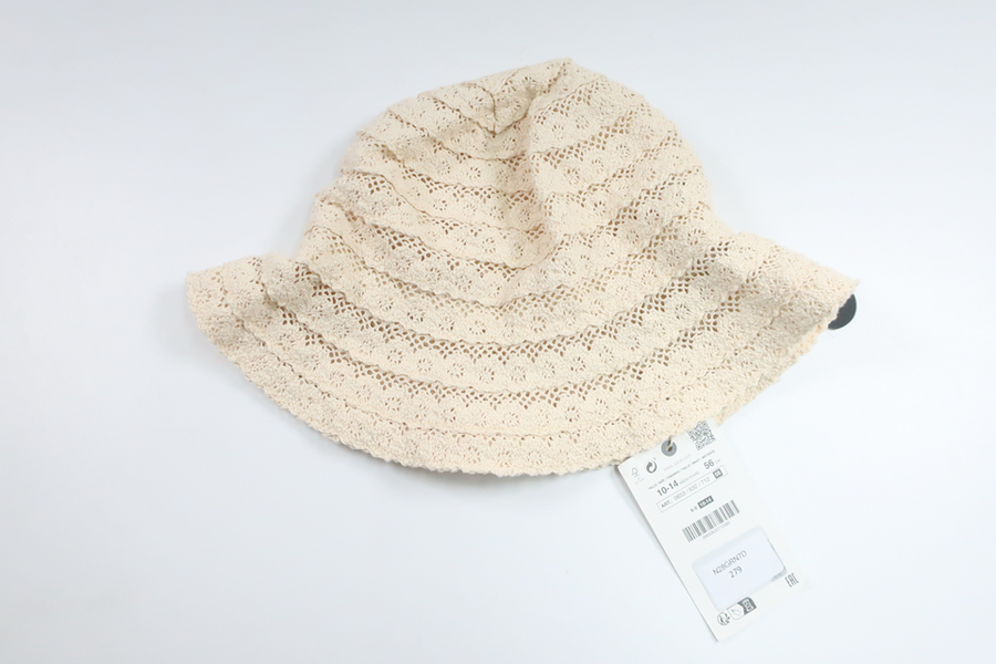 Solhatt från Zara - Storlek 56 - Benvit