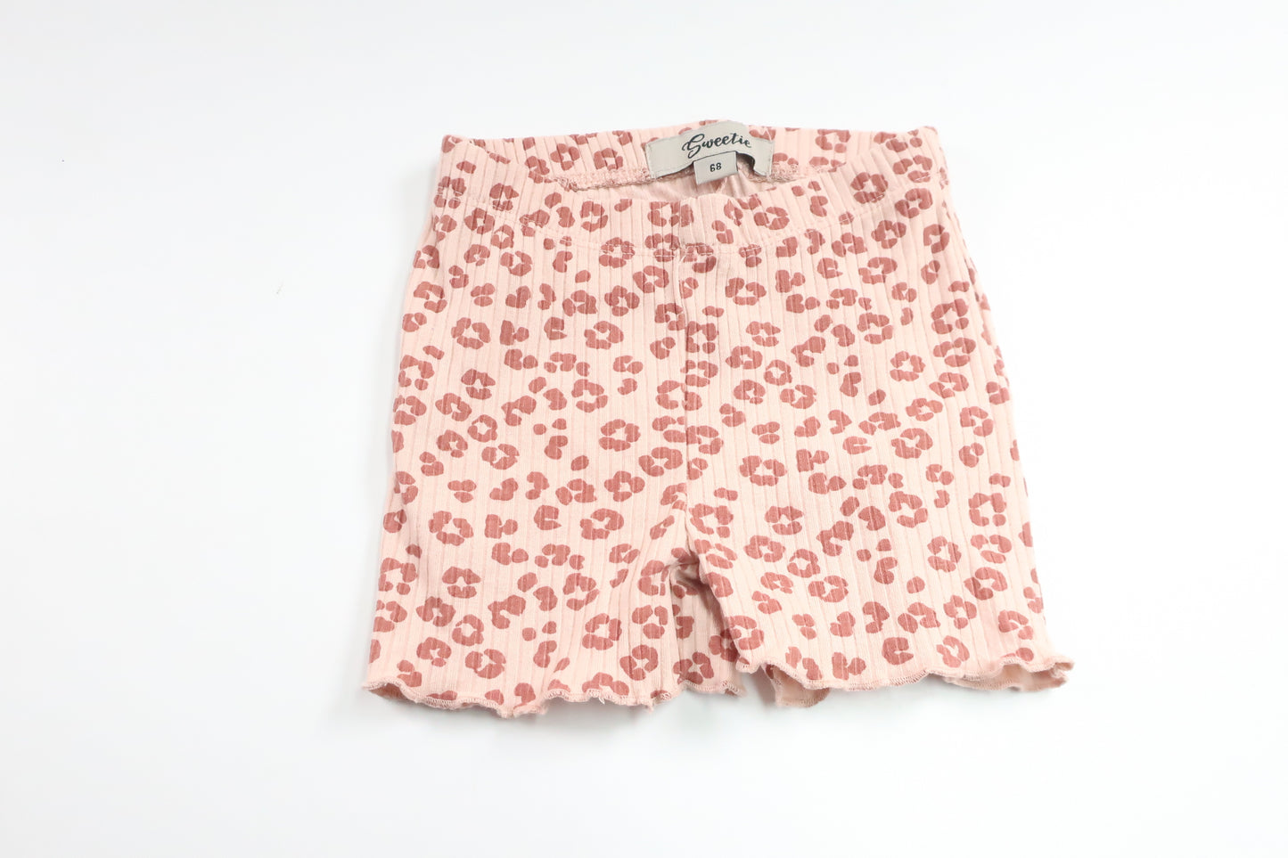 Leopardmönstrade shorts från Sweetie - Storlek 68 - Rosa