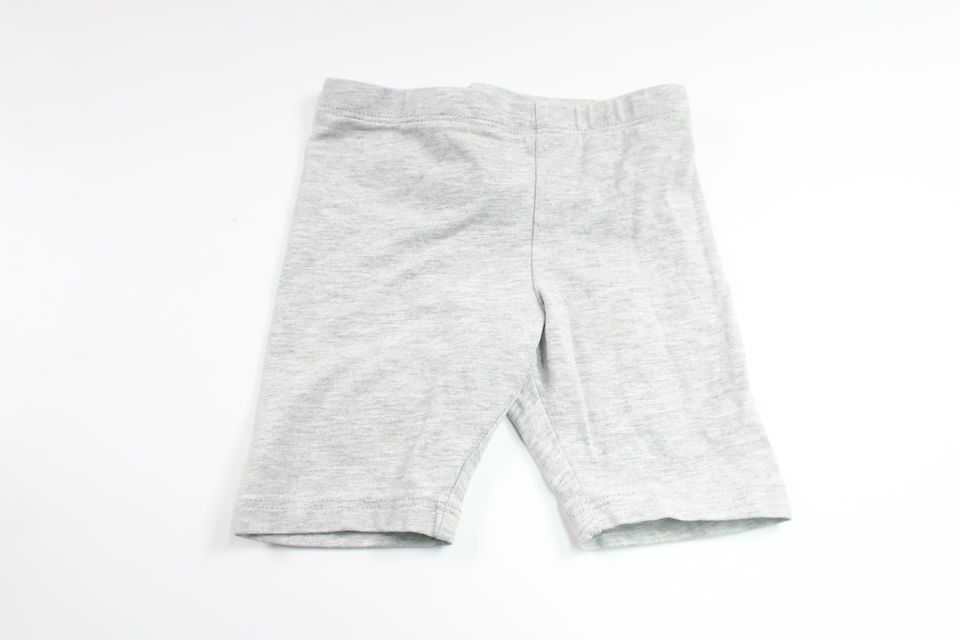 Shorts från H&M - Storlek 98 - Grå
