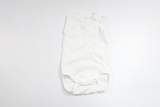 Linnebody från Åhléns - Storlek 50/56 - Vit