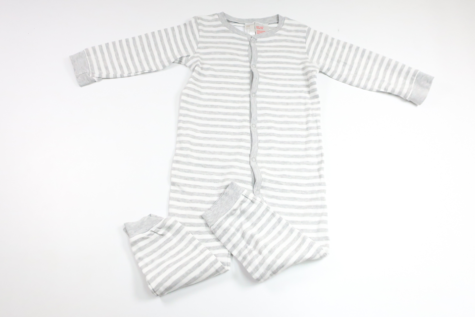 Randig pyjamas från H&M - Storlek 98 - Grå