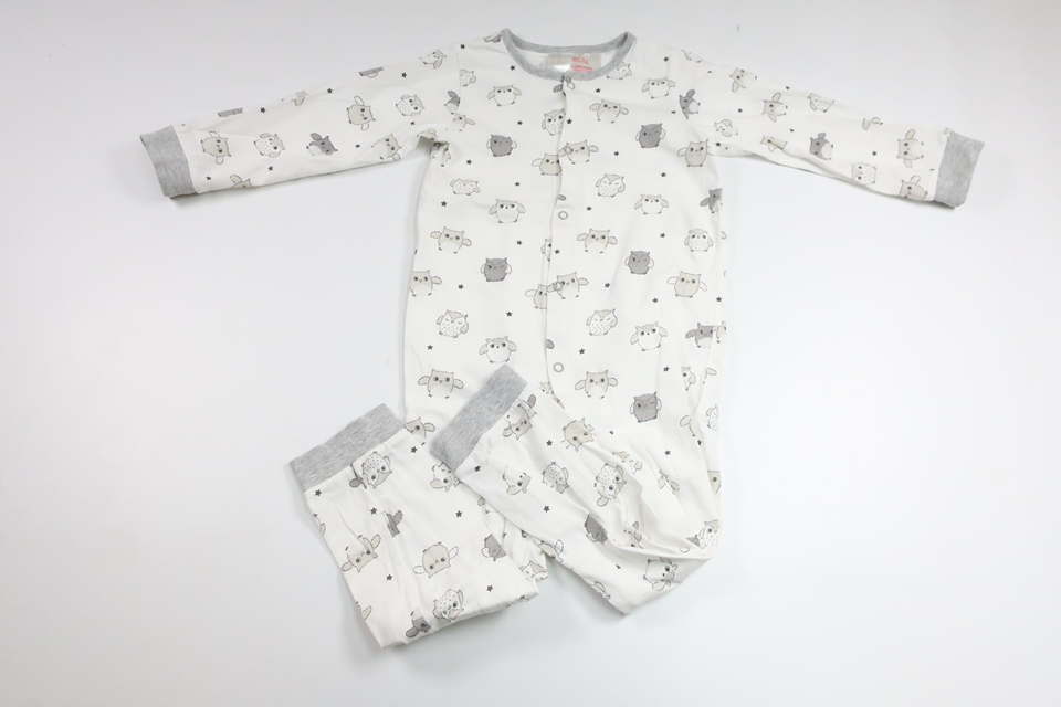 Pyjamas med ugglor från H&M - Storlek 98 - Vit