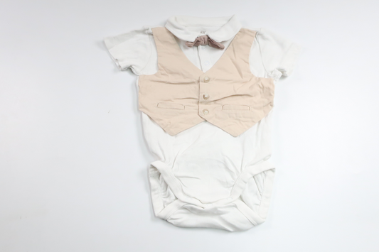 Body med inbyggd väst och fluga från H&M - Storlek 68 - Beige