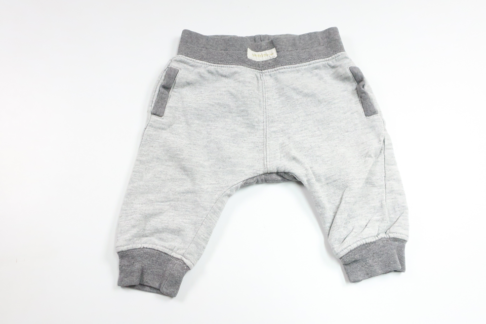 Byxor med nalle från Newbie - Storlek 62 - Grå