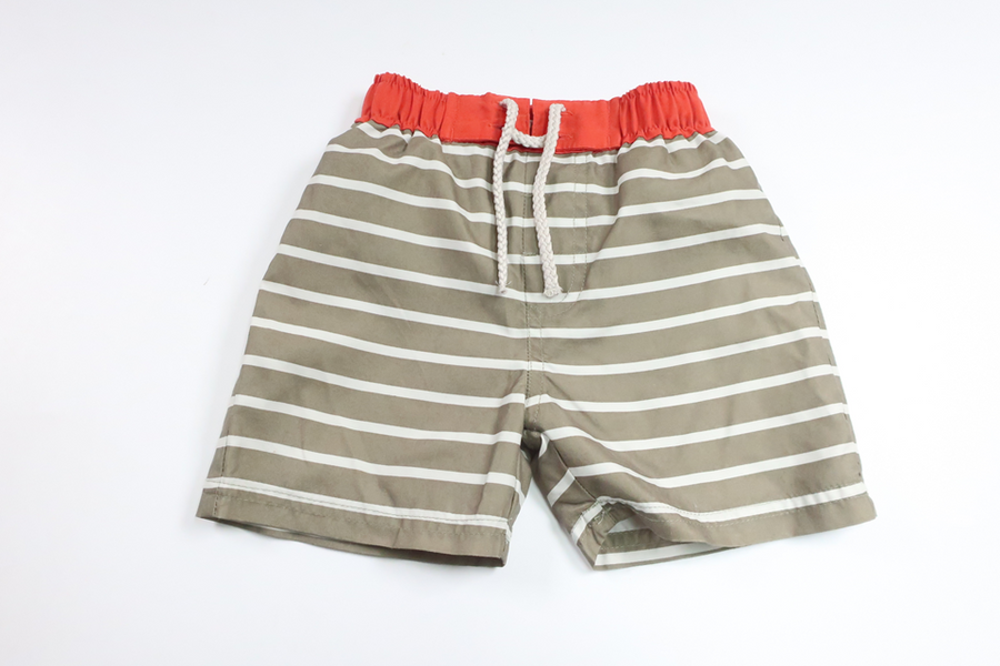 Badshorts från Okänt - Storlek 74/80 - Grön