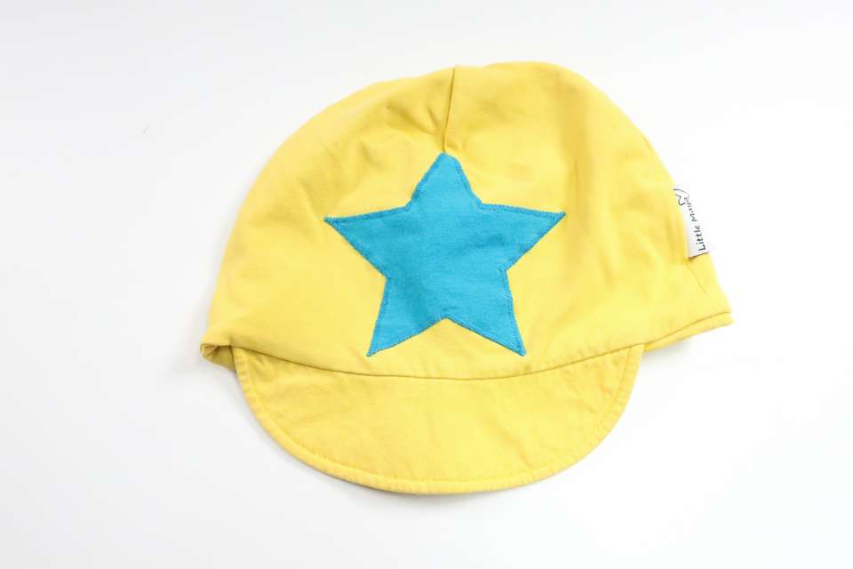 Mössa från Little Maya - Storlek 52 - Gul