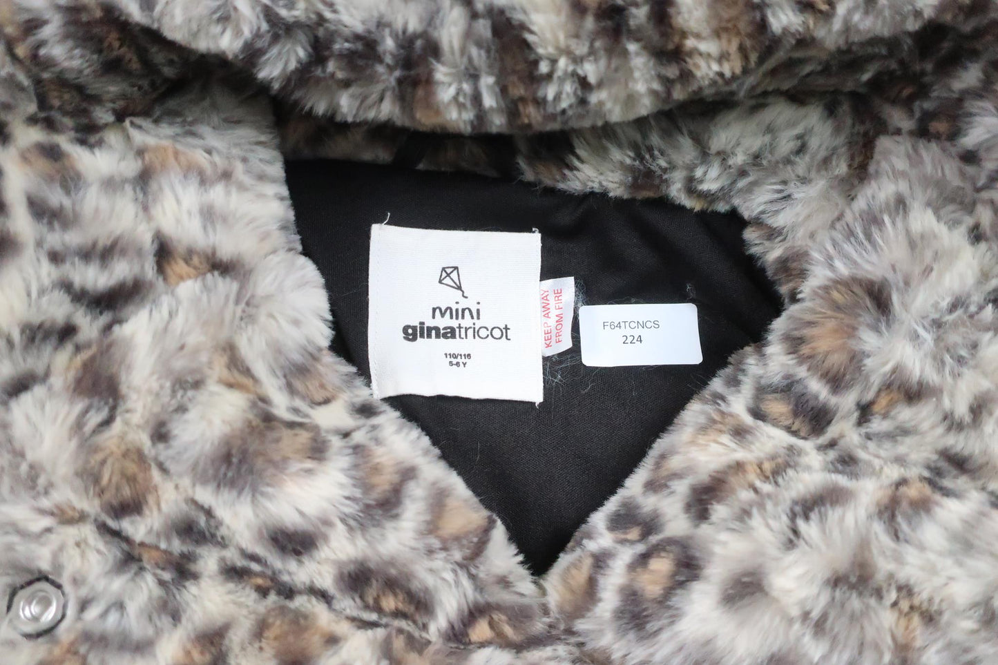 Leopardmönstrad jacka i fuskpäls från Mini Gina Tricot - Storlek 110/116 - Beige