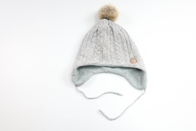 Fleecefodrad mössa med tofs från H&M - Storlek 110/128 - Grå