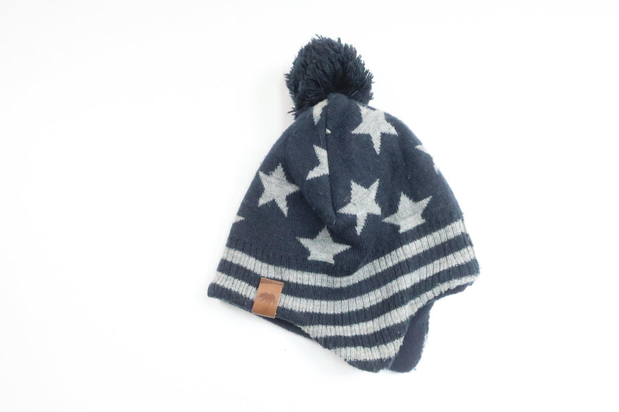 Mössa med tofs från H&M - Storlek 92/104 - Marinblå