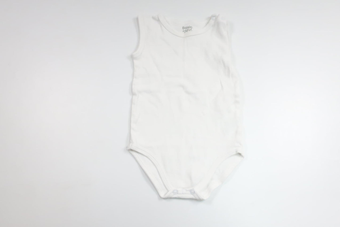 Linnebody från Basic U - Storlek 80 - Vit