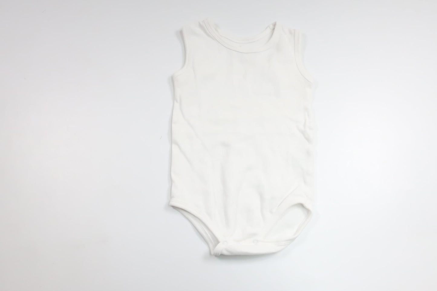 Linnebody från Basic U - Storlek 80 - Vit