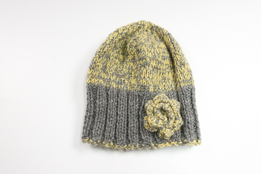 Stickad mössa från Hemstickad - Storlek 74/80 - Gul