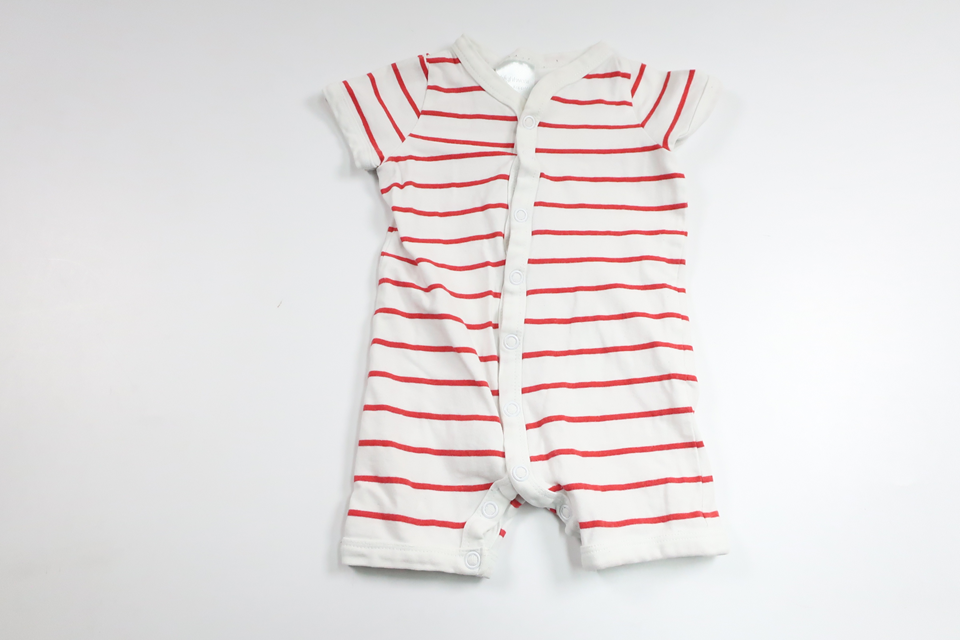 Randig pyjamas från Kappahl - Storlek 50/56 - Vit