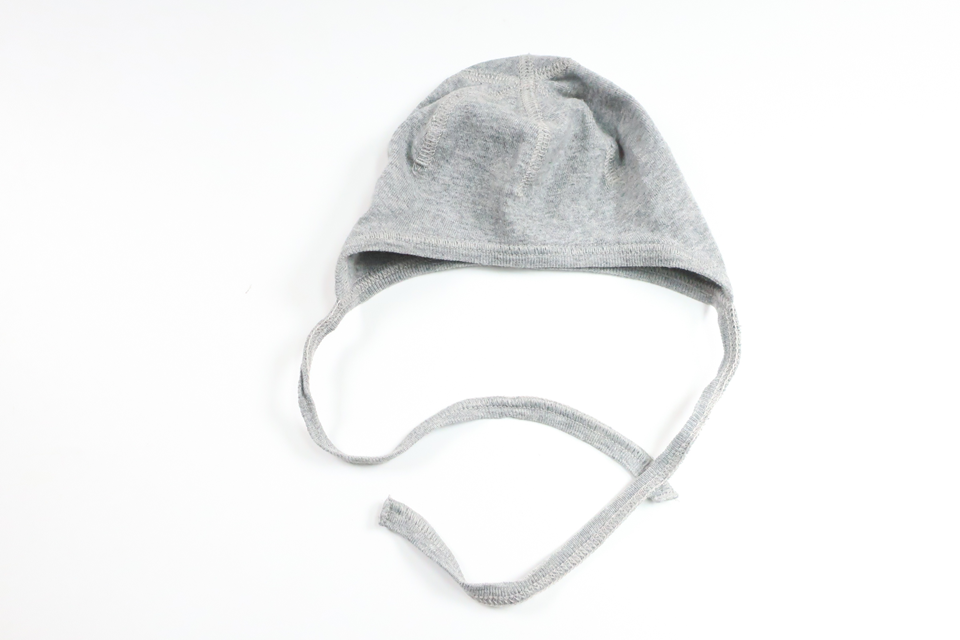 Mössa från Joha - Storlek 50/56 - Grå