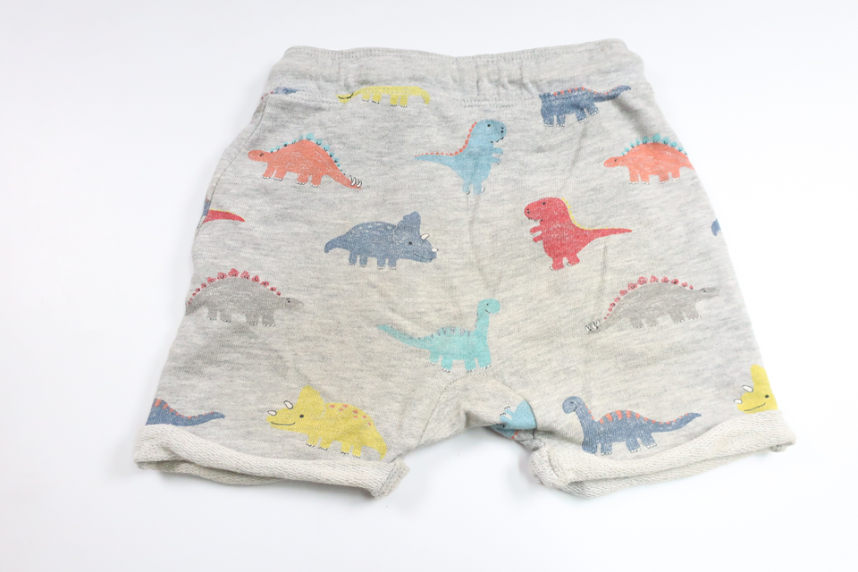 Shorts med dinosaurier från H&M - Storlek 80 - Grå