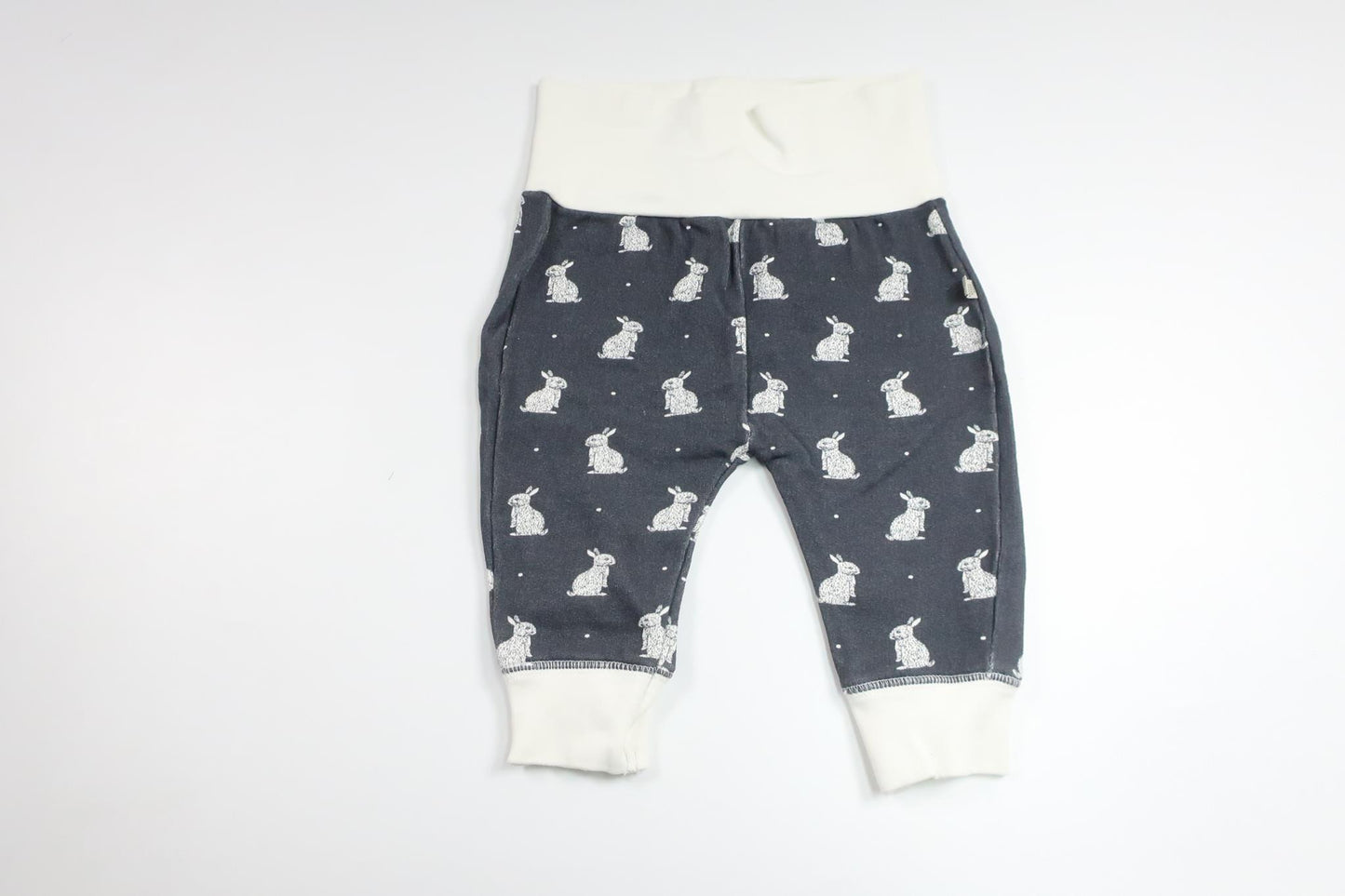 Byxor med kaniner från BEBE - Storlek 60 - Grå