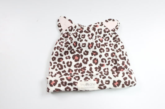 Leopardmönstrad mössa från Tiny One - Storlek 56/62 - Vit