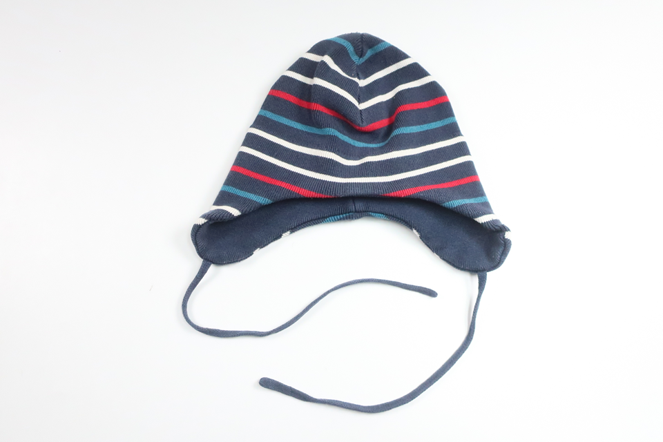 Randig mössa från Polarn o. Pyret - Storlek 48/50 - Marinblå
