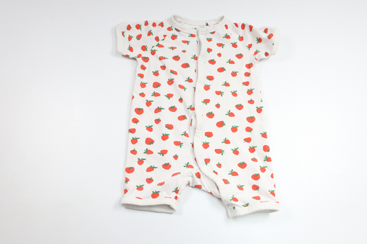 Pyjamas med jordgubbar från Åhléns - Storlek 74 - Vit