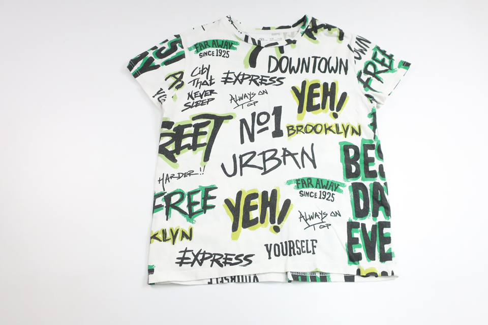 T-shirt från Zara - Storlek 116 - Vit