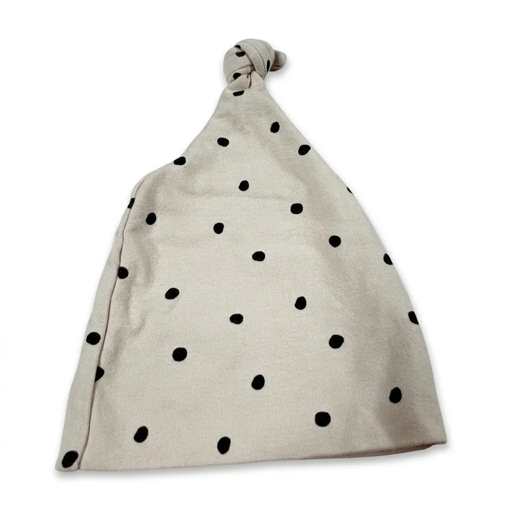 Prickig mössa från Kappahl - Storlek 50/56 - Beige