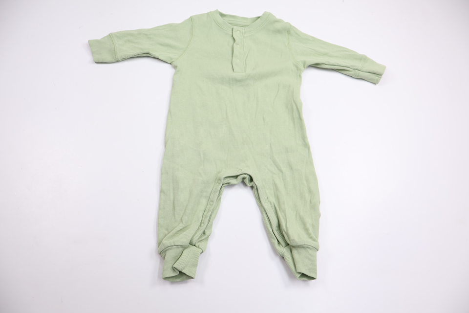 Ribbad pyjamas från BEBE - Storlek 60 - Grön