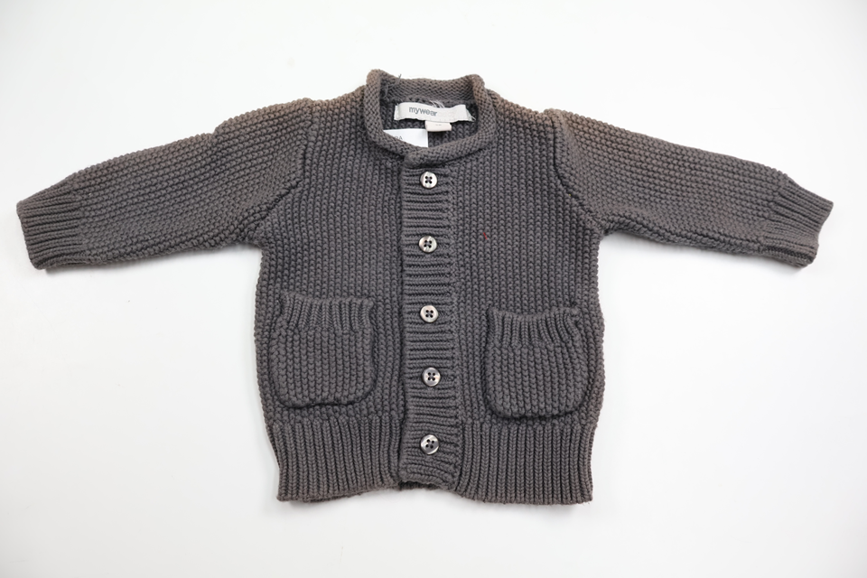 Stickad kofta från My Wear Baby - Storlek 56 - Grå