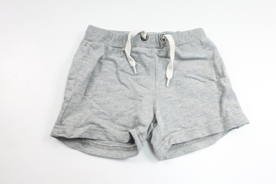 Shorts från Name It - Storlek 86 - Grå