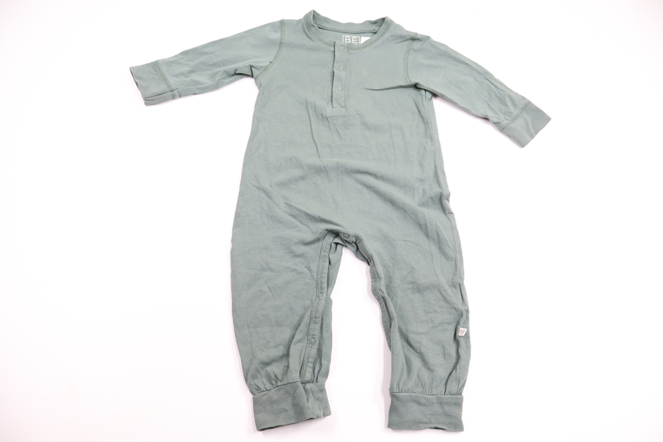 Pyjamas från BEBE - Storlek 70 - Grön