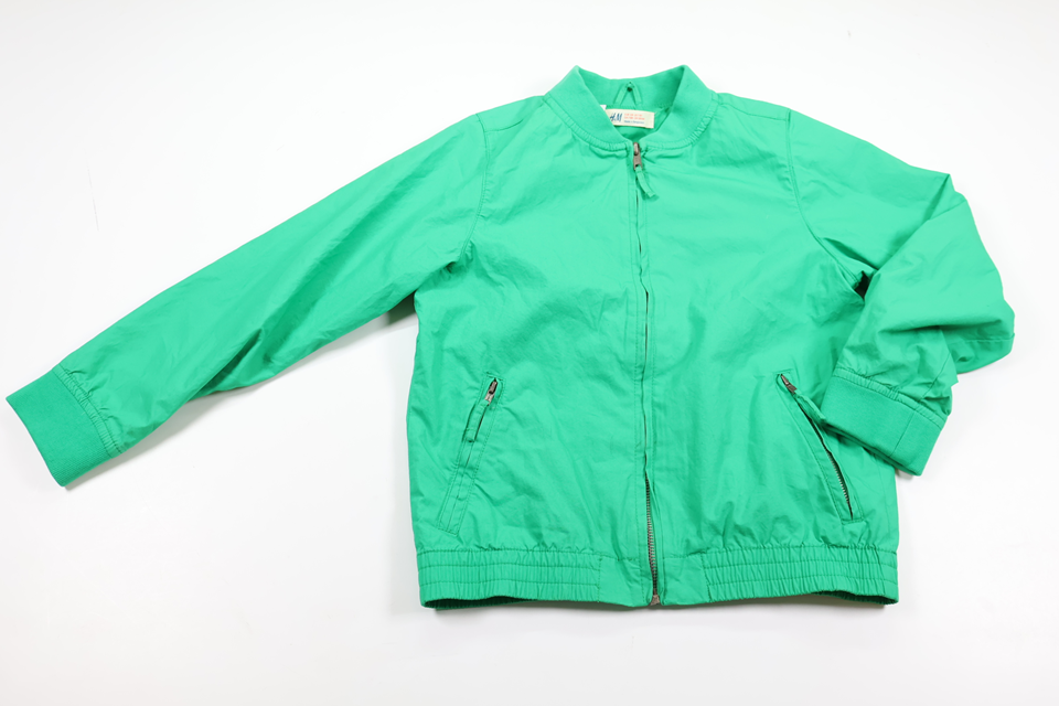 Vindjacka från H&M - Storlek 128 - Grön