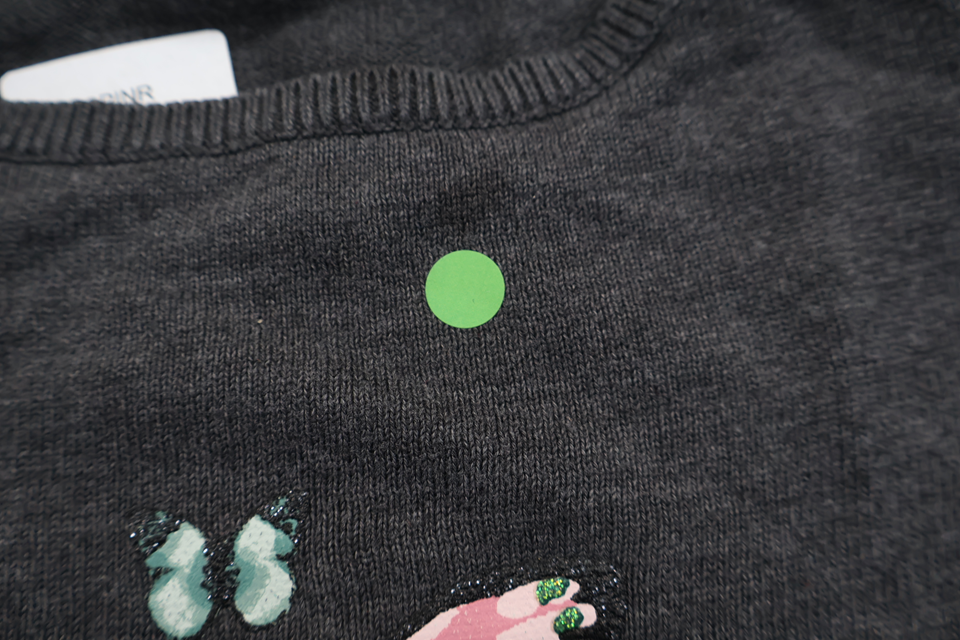 Stickad tröja från H&M - Storlek 110/116 - Grå