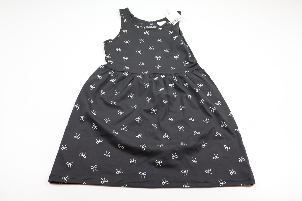 Klänning från H&M - Storlek 134/140 - Grå