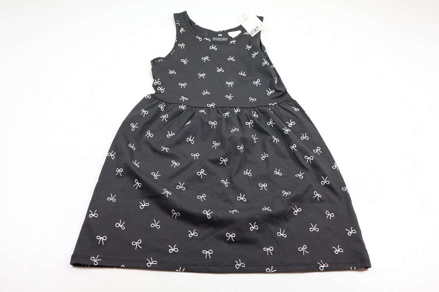 Klänning från H&M - Storlek 134/140 - Grå