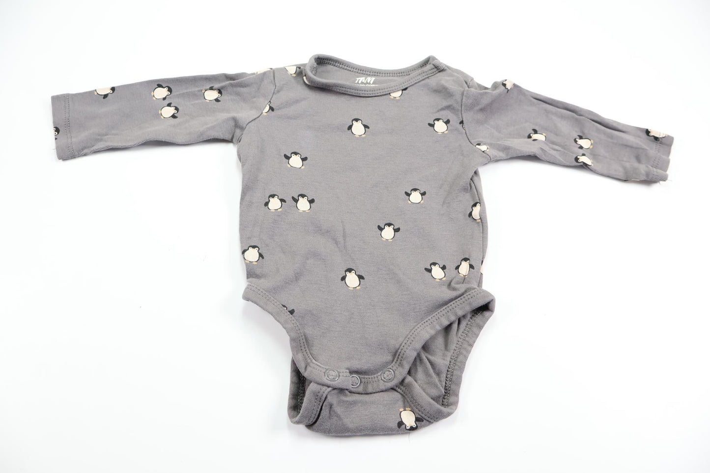 Body med pingviner från H&M - Storlek 56/62 - Grå