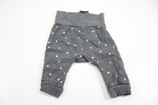 Prickiga byxor från H&M - Storlek 62 - Grå