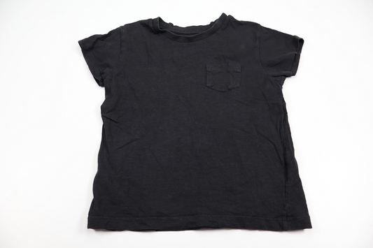 T-shirt från Åhléns - Storlek 98/104 - Svart