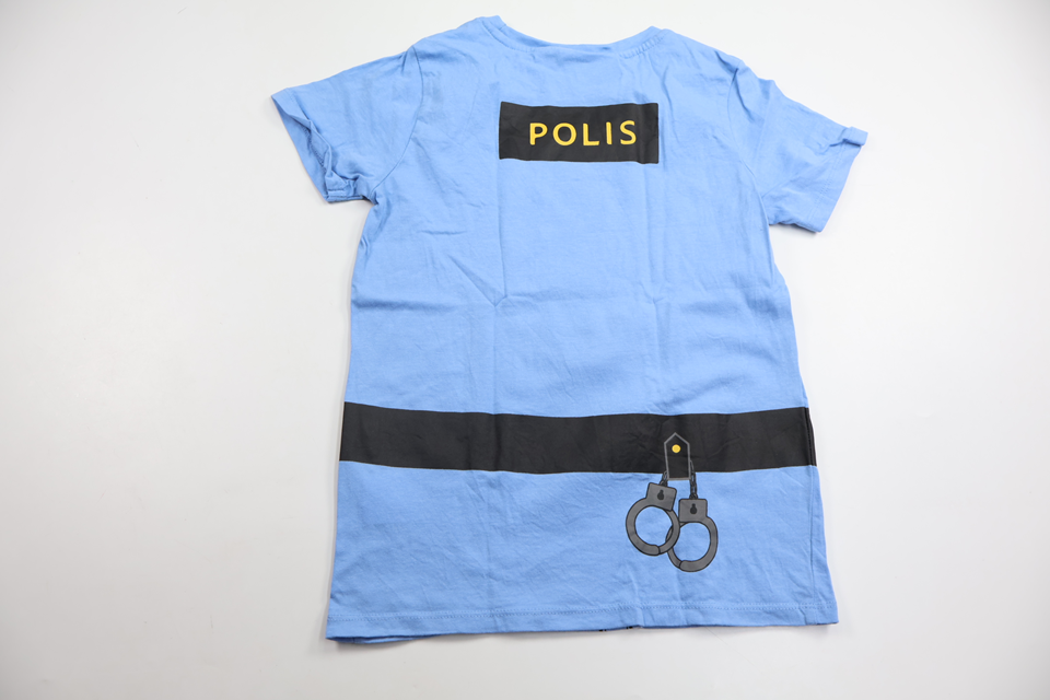 T-shirt "Polis" från Denim Day - Storlek 122/128 - Blå