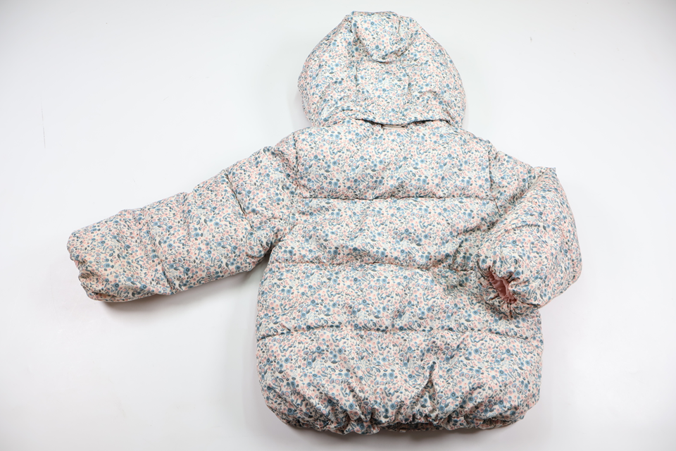 Vadderad blommig jacka från H&M - Storlek 80 - Blå