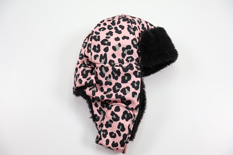 Fleecefodrad leopardmönstrad mössa från D6 Soul - Storlek 74/80 - Rosa