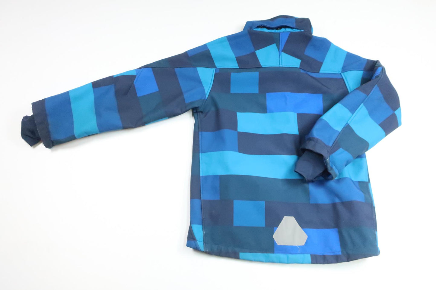 Jacka i softshell från H&M - Storlek 128 - Blå