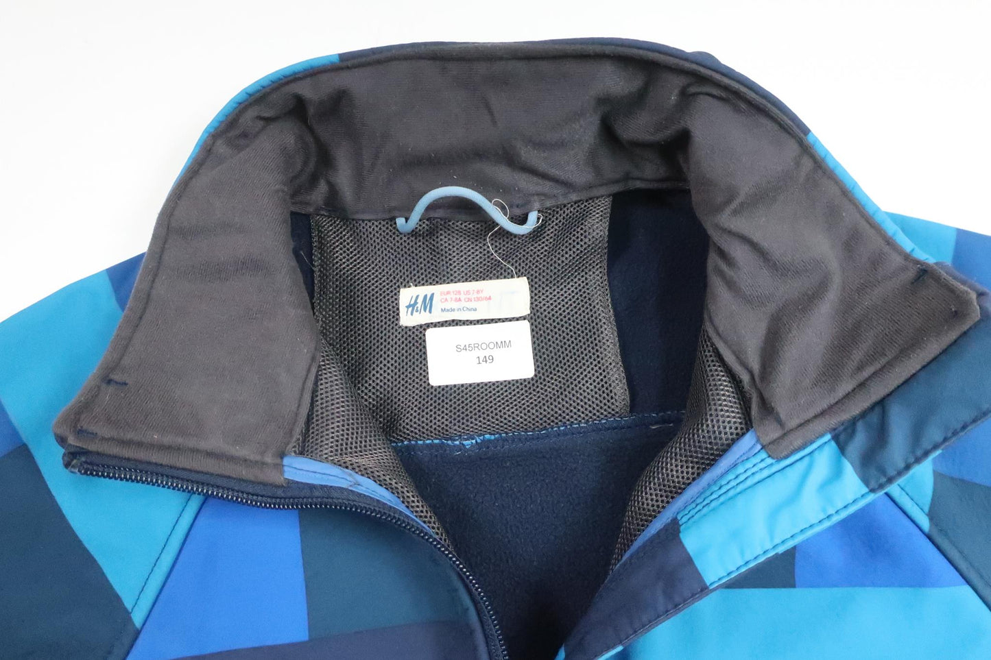 Jacka i softshell från H&M - Storlek 128 - Blå