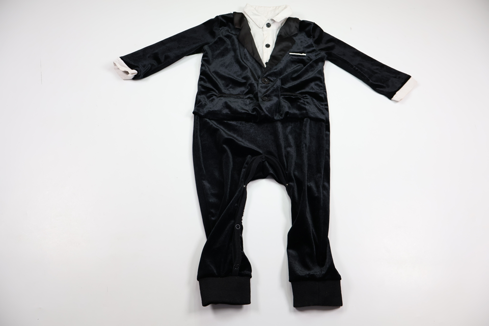 Jumpsuit "Smoking" från The Tiny Universe - Storlek 80 - Svart