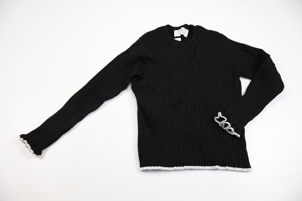 Stickad tröja från H&M - Storlek 122/128 - Svart