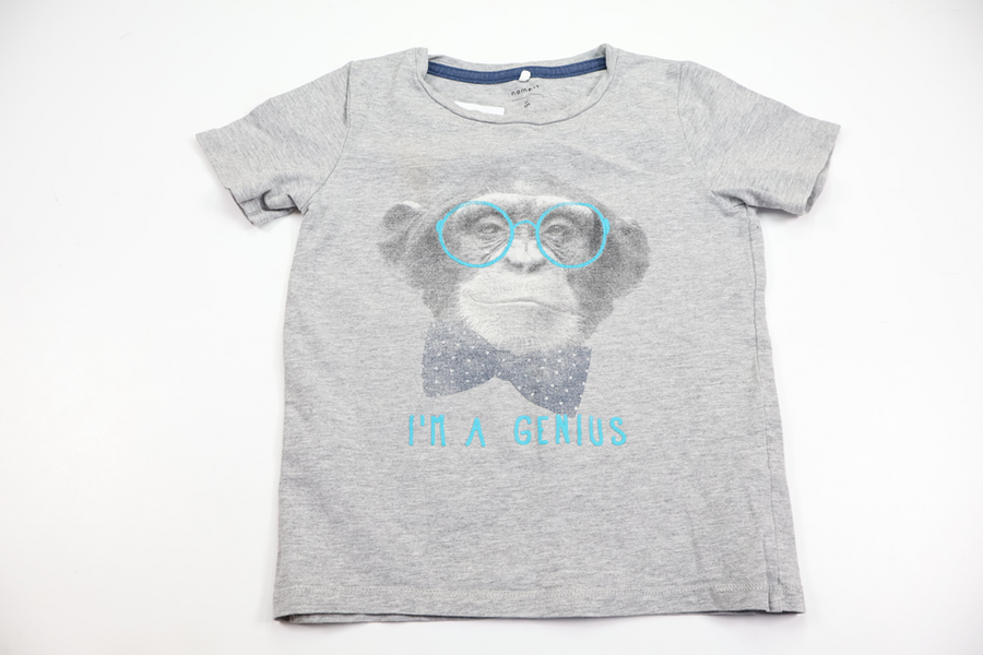 T-shirt från Name It - Storlek 104 - Grå