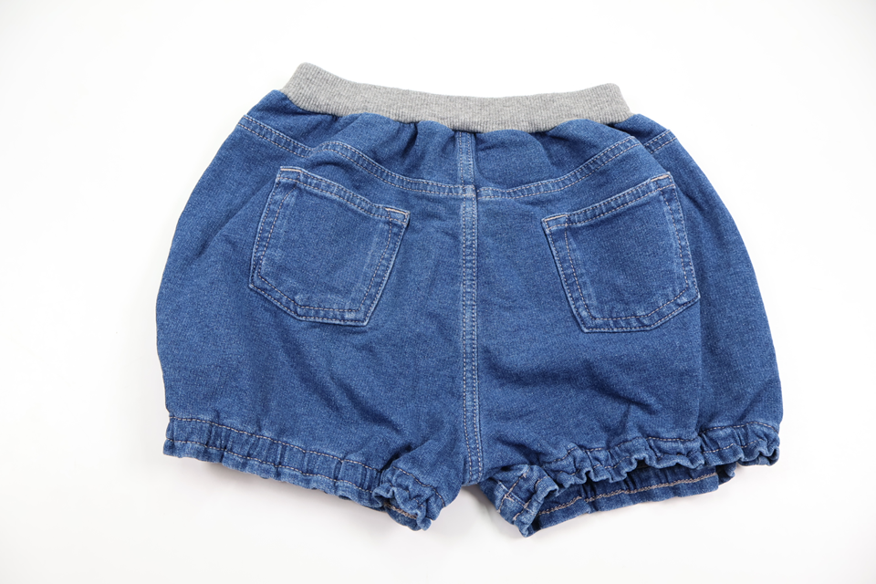 Shorts från Okänt - Storlek 100 - Denim