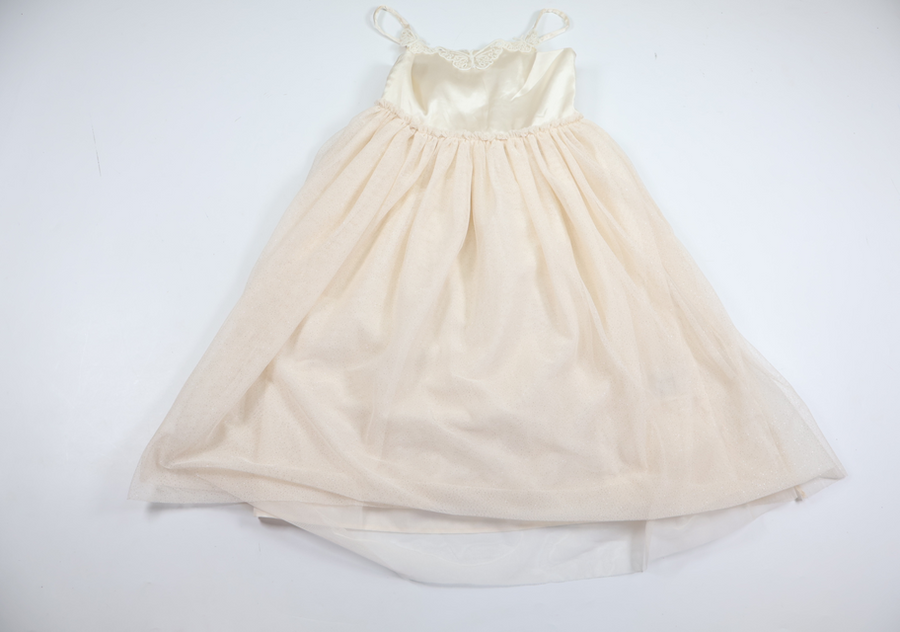 Tyllklänning från H&M - Storlek 110 - Benvit